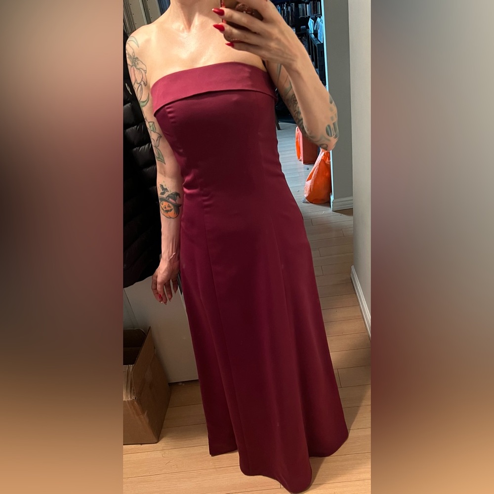 Wine coloured floor length bridesmaid/prom dress